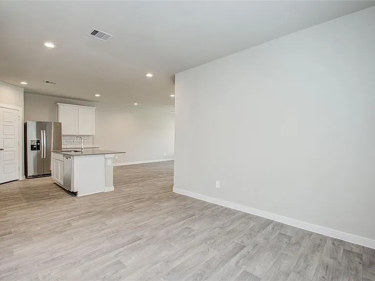 2918 Stamford Hill Ln — Photo 4