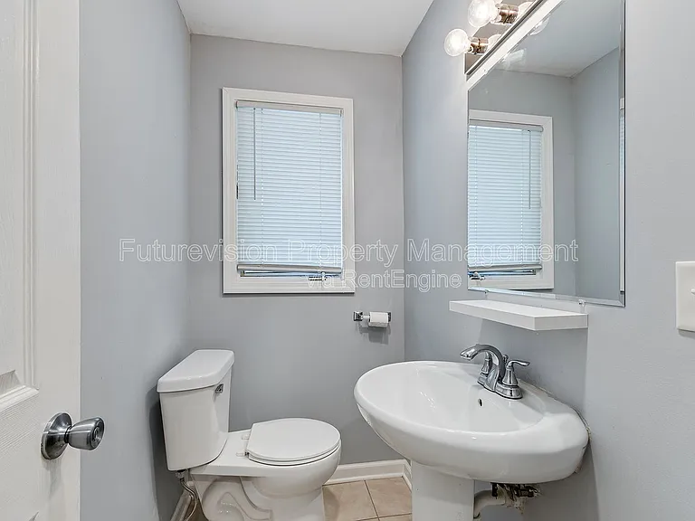 122 N Hamilton St — Photo 13