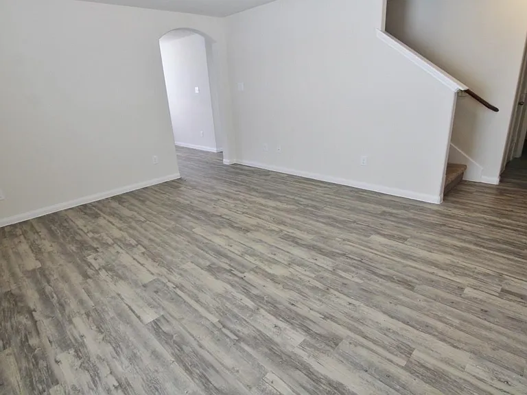 5494 Quail Cove Ln — Photo 3