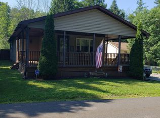 8 Grove St, Harveys Lake, PA 18618