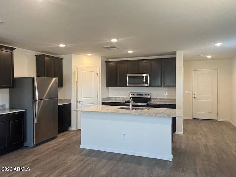 1st image of 1524 E Saladino Dr