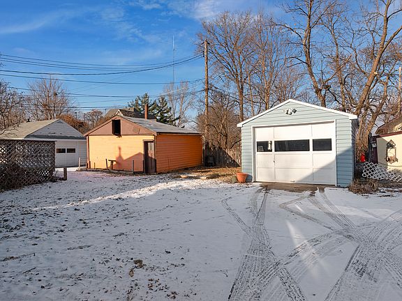 4th image of 1415 Taylor Ave
