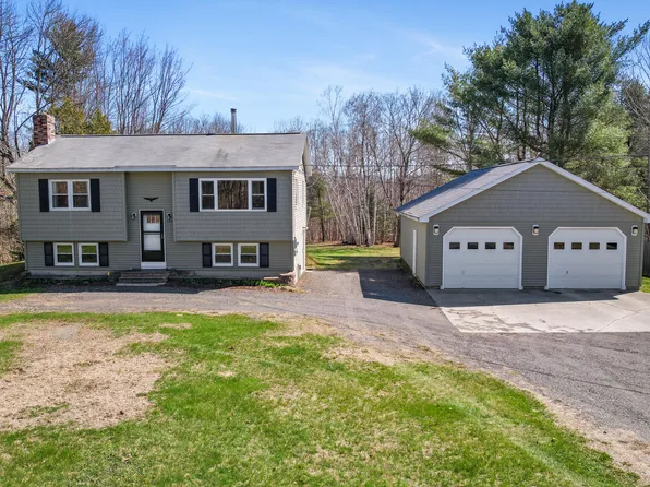 135 Williams Road, Newport, ME 04953