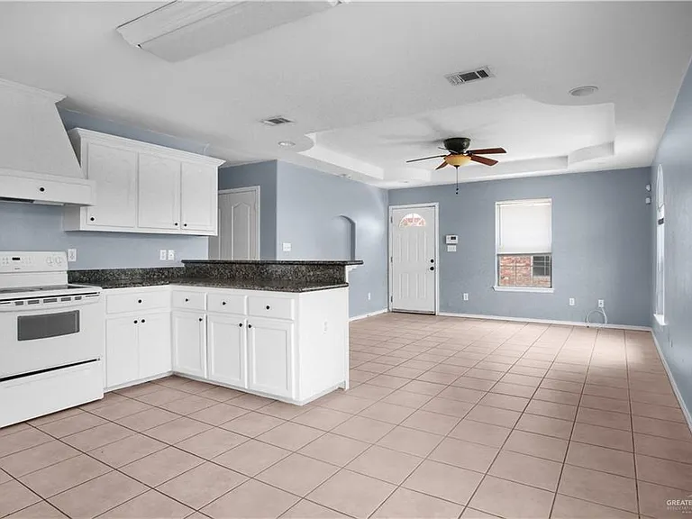 1608 W Portales Dr — Photo 8