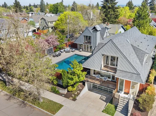 2817 NE Hamblet St, Portland, OR 97212