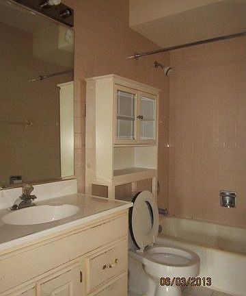5th image of 6101 W 94th St APT C4