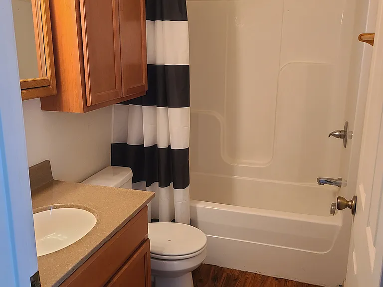 1232 N Oak St #1232 — Photo 10