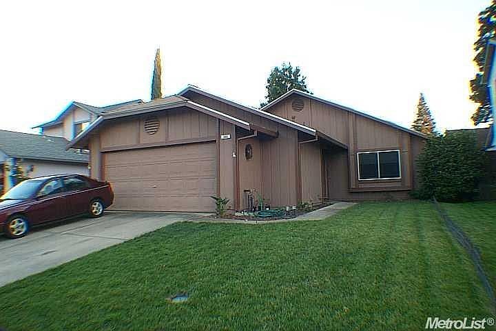 1st image of 146 River Run Cir