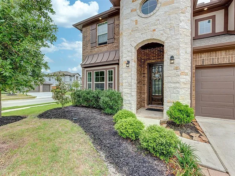 11730 Twin Creeks Hill Dr — Photo 34