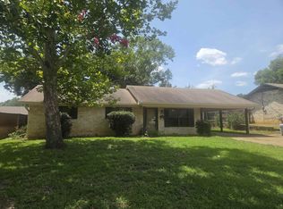 703 Melinda Ln, Longview, TX 75604