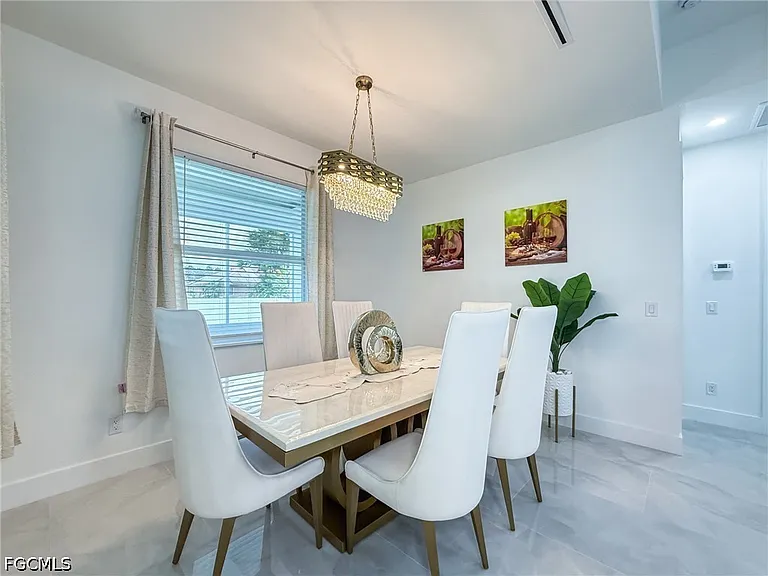 4704 Karen Ave S — Photo 14