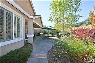 3rd image of 205 Moulton Ct