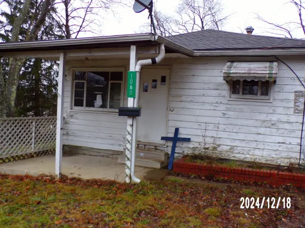 1060 Mohican Ave, Logan, OH 43138