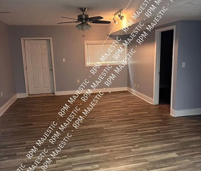 3518 Moonlight Ct — Photo 34