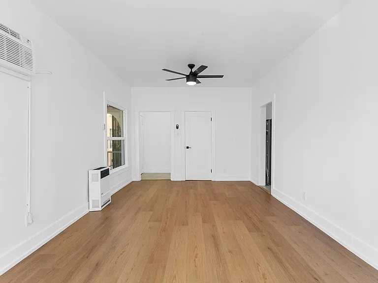270 S Coronado St #270361 — Photo 4