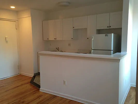 Rented by ELK Investors | media 36