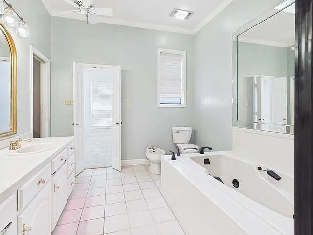 1178 Oval Dr — Photo 30
