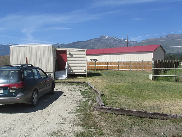 Riverbank Trl — Photo 14