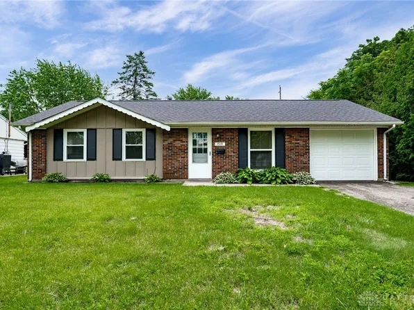 1919 Atkinson Dr, Xenia, OH 45385