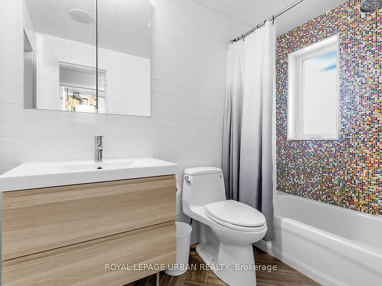 901 Pape Ave — Photo 16