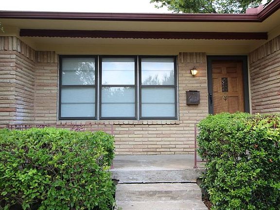 3rd image of 8803 Stanwood Dr