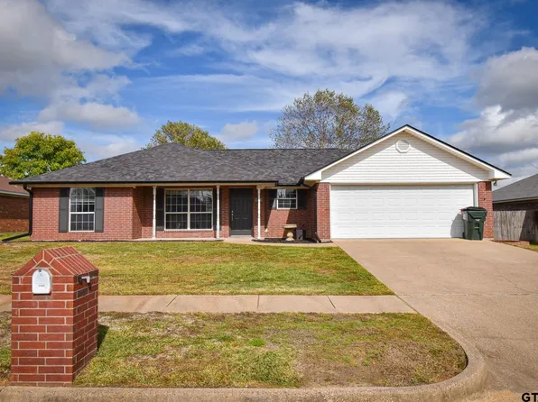 11160 Triple Crown Dr, Flint, TX 75762