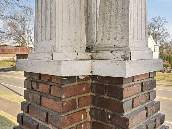 5th image of 400 N Main St