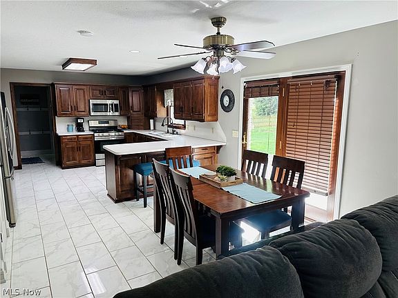 4th image of 2178 Denise Dr NE