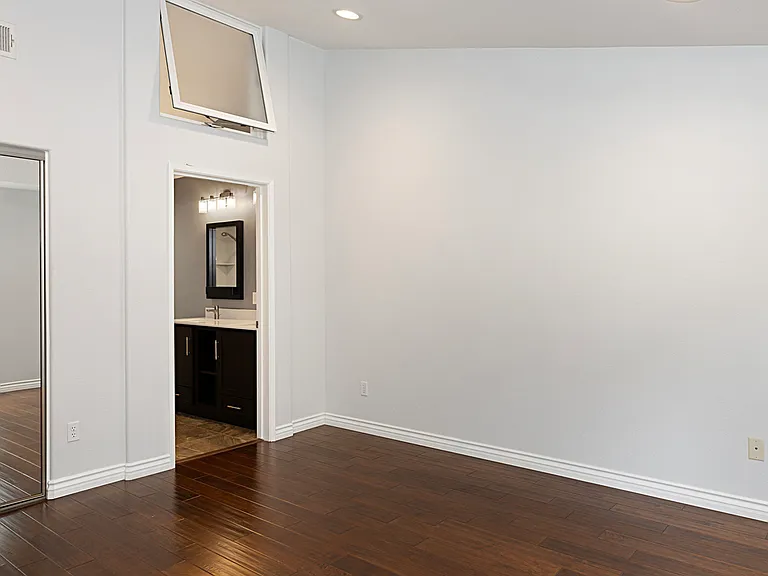 10348 Wateridge Cir #311 — Photo 4