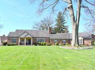 8869 Roundhill Rd, Cincinnati, OH 45236