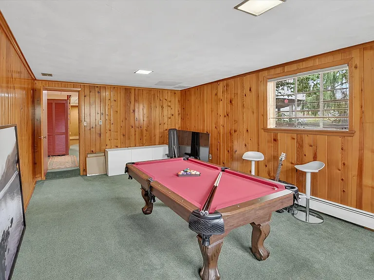 462 Greenhurst Dr — Photo 24