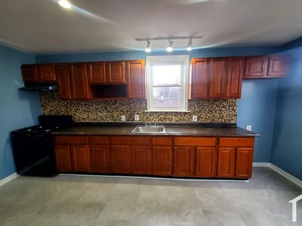 698 S 20th St, Newark, NJ