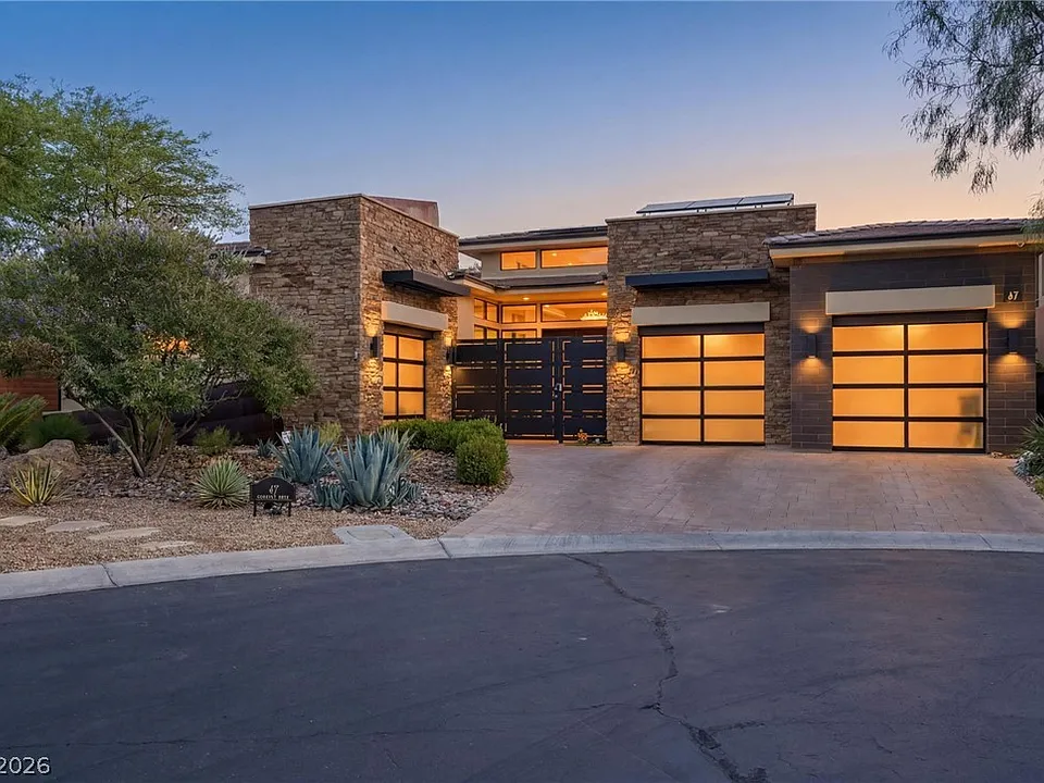 47 Moonfire Dr