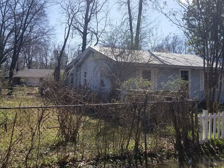 2nd image of 47 3rd Cir