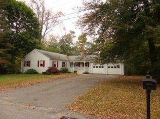 6 Meadow Ln, Atkinson, NH 03811