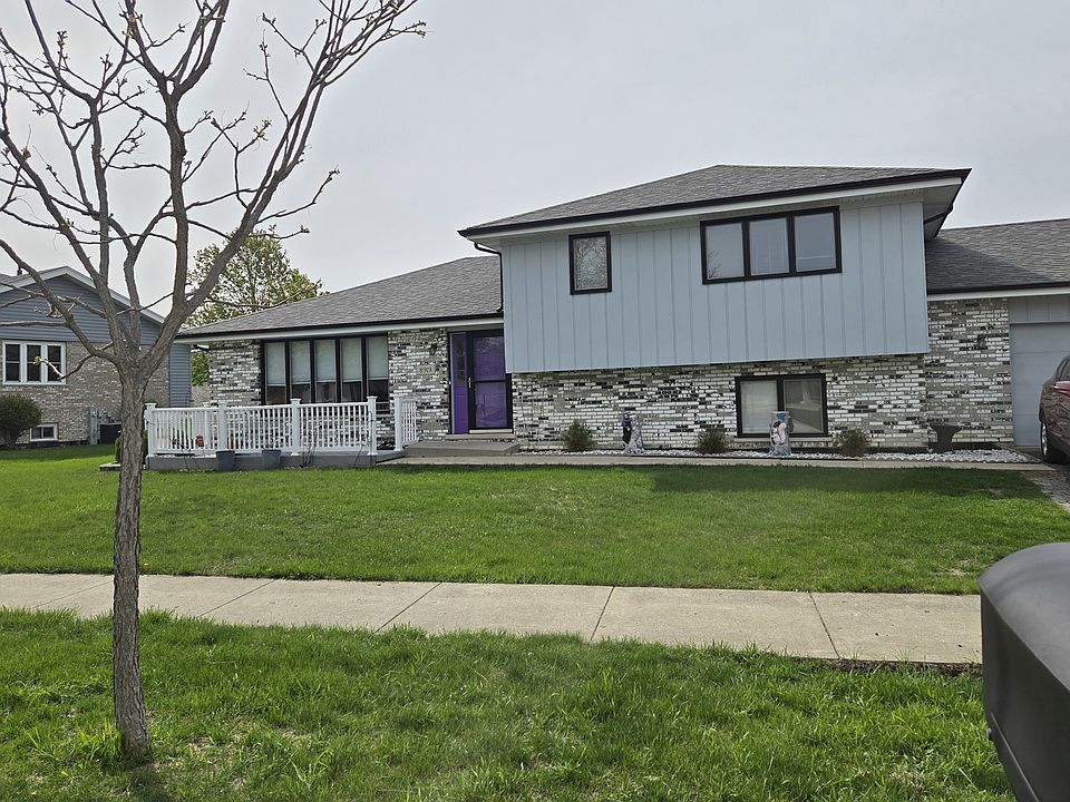 1st image of 8919 Meadowview Dr