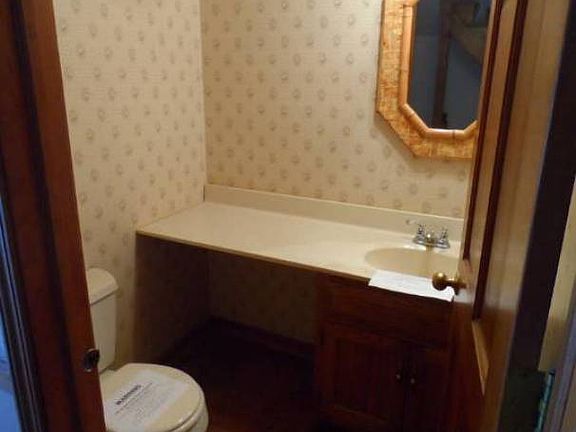 4th image of 238 Wren Dr