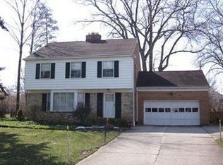 20800 Fairmount Blvd, Shaker Heights, OH 44118