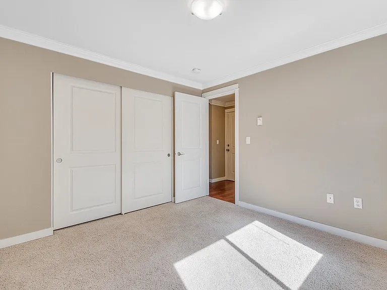 Whispering Brook Apartments — Photo 18