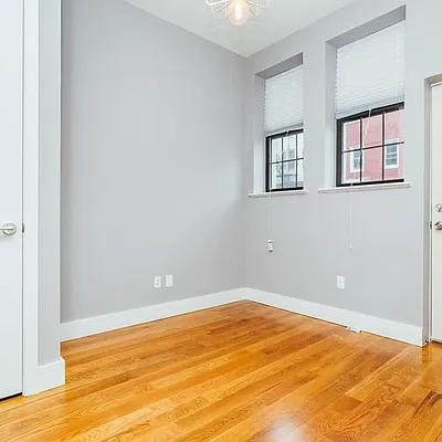 Rented by Nooklyn NYC LLC | media 24