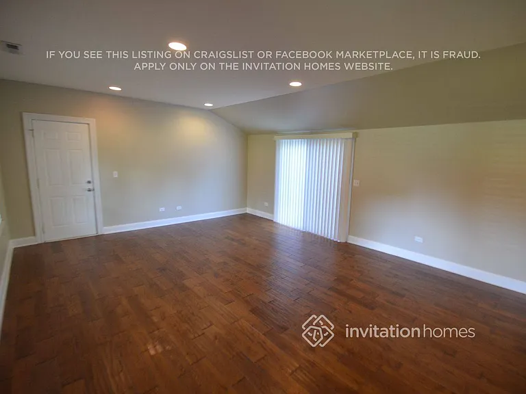 400 N Richmond Ave — Photo 2
