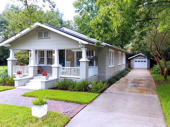 3rd image of 3559 Dellwood Ave