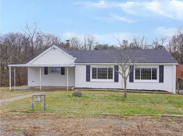 216 Roberts Rd, Pittsburgh, PA 15239