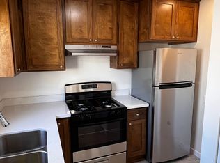 1977 Cedar Ave, Long Beach, CA 90806