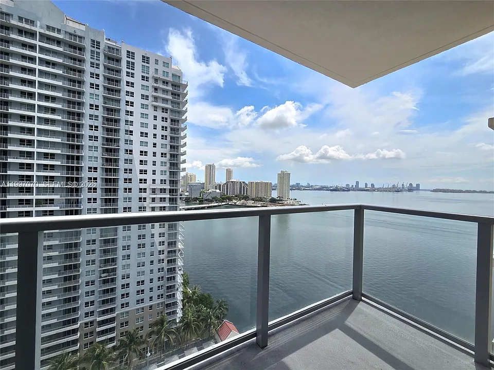 1155 Brickell Bay Dr #2006