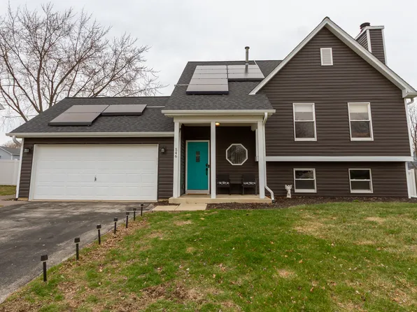 546 Independence Ave, South Elgin, IL 60177