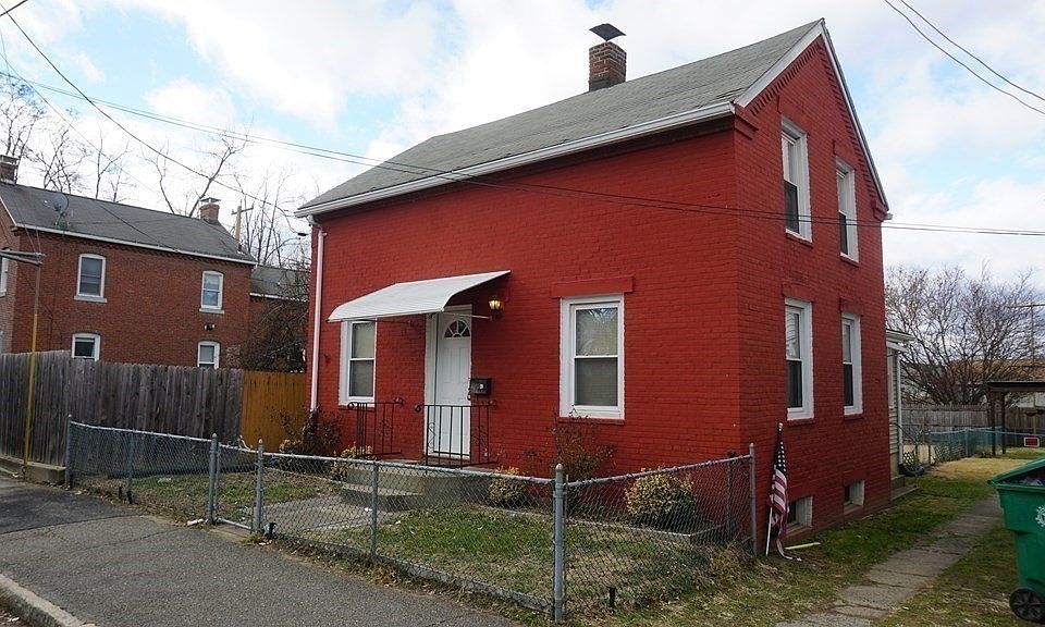 42 Tremont St, Chicopee, MA 01013 Zillow