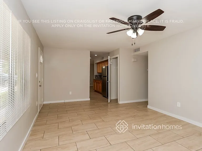 2211 N 54th Ln — Photo 3
