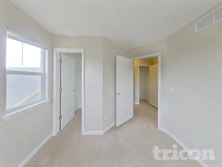 3207 Barbera St — Photo 7