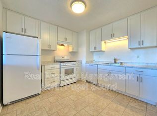 2626 Rucker Ave #2, Everett, WA 98201